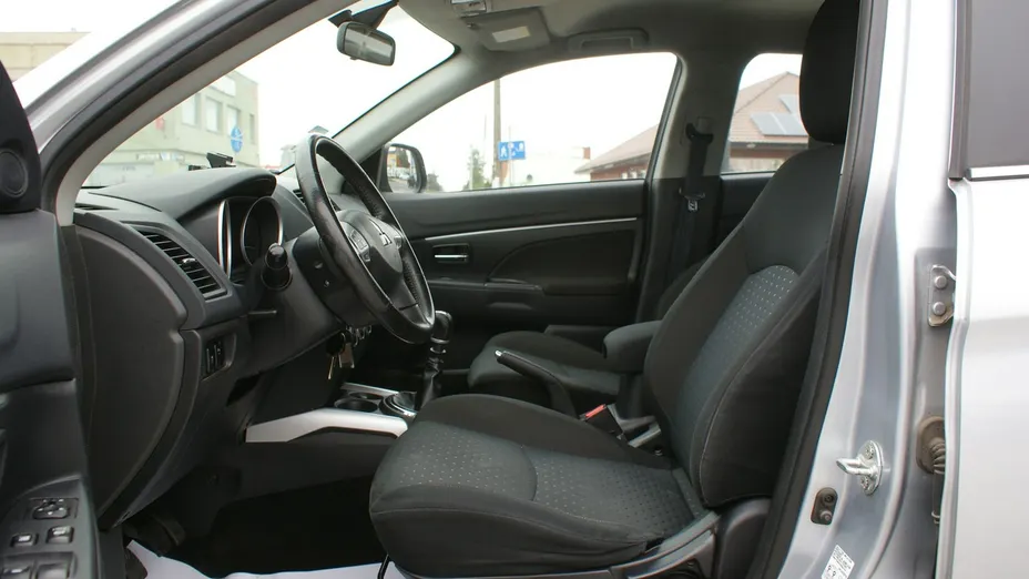MITSUBISHI ASX -