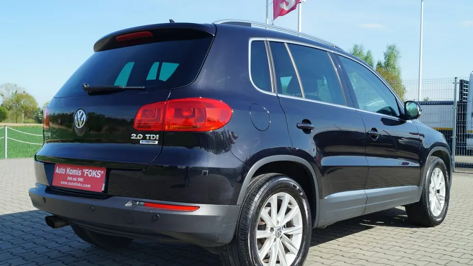 VOLKSWAGEN Tiguan -