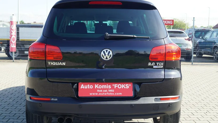 VOLKSWAGEN Tiguan -