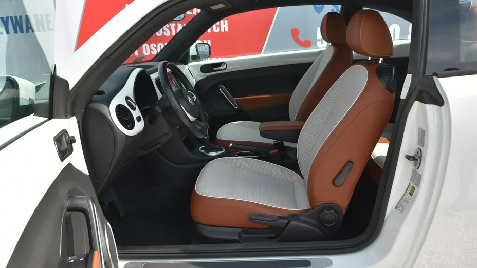 VOLKSWAGEN New Beetle -