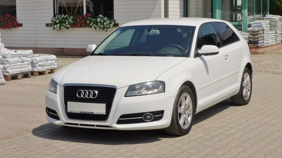 AUDI A3 -