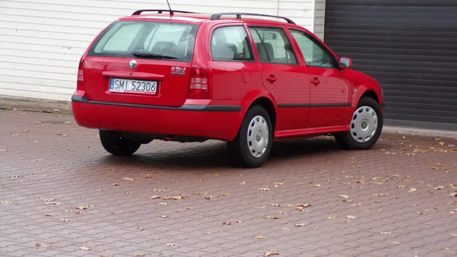 SKODA Octavia -