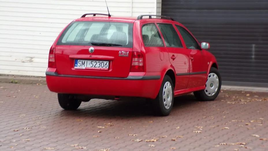 SKODA Octavia -