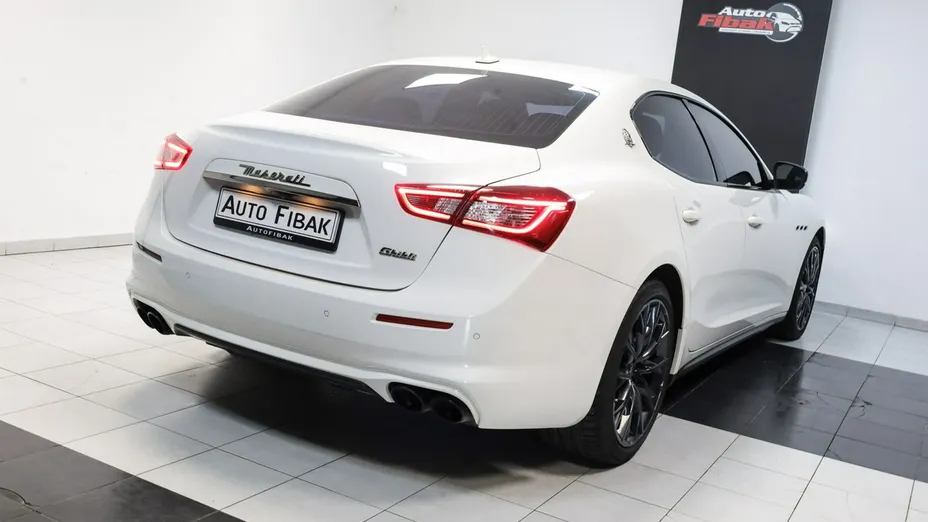 MASERATI Ghibli -