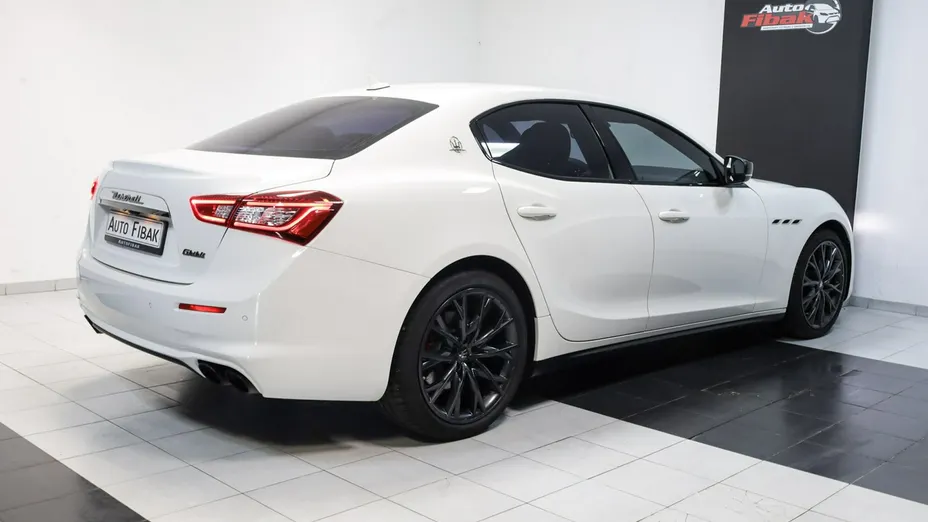 MASERATI Ghibli -