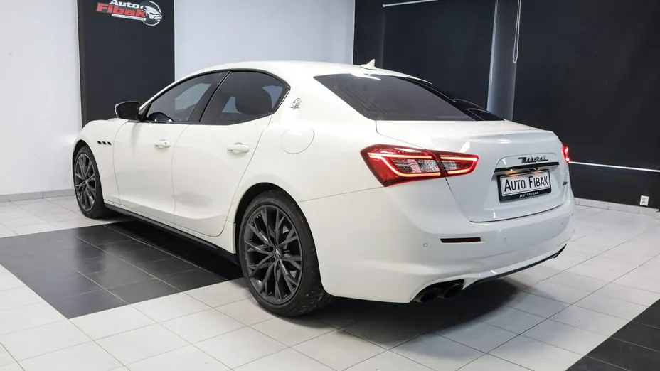 MASERATI Ghibli -