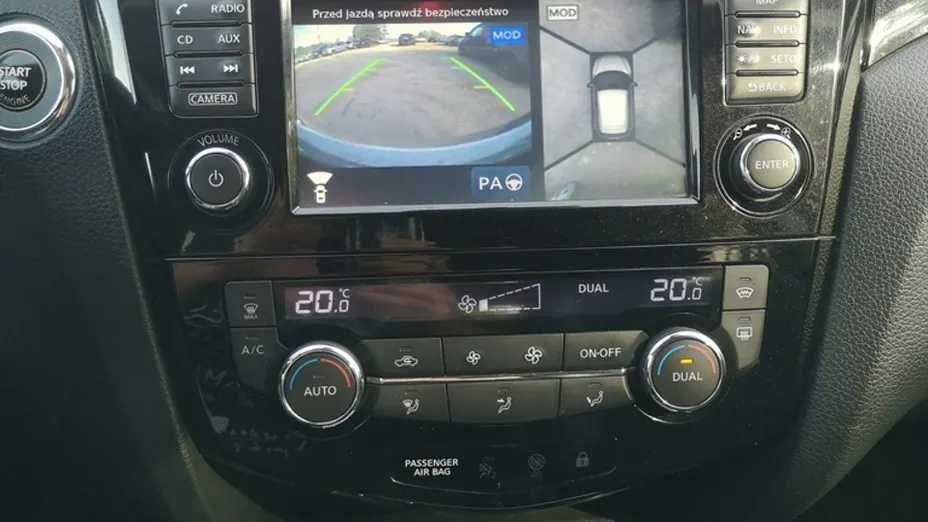 NISSAN Qashqai -