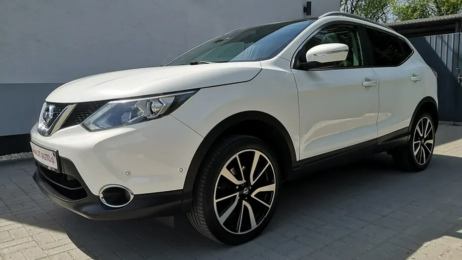 NISSAN Qashqai -