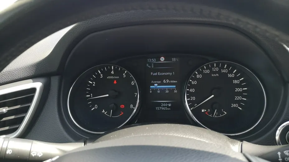 NISSAN Qashqai -