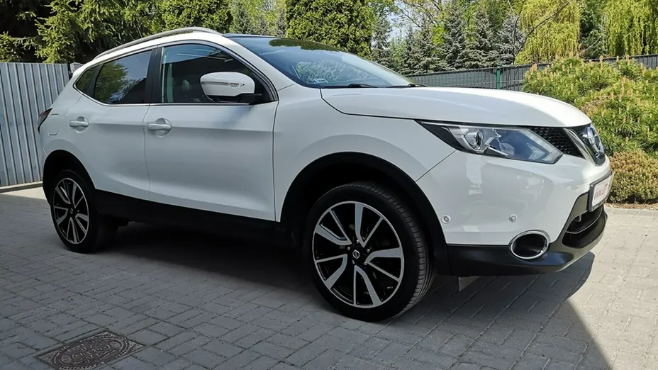 NISSAN Qashqai -