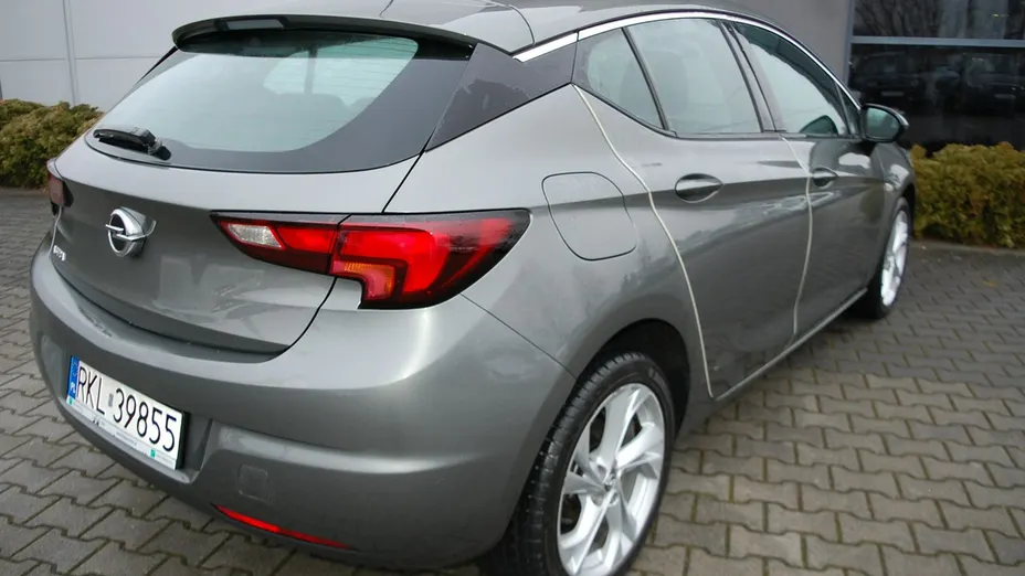 OPEL Astra -