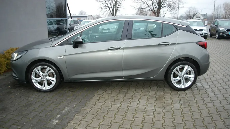 OPEL Astra -