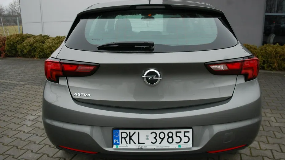 OPEL Astra -