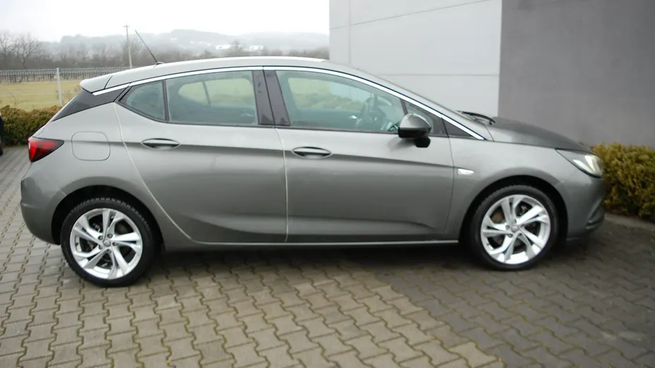 OPEL Astra -