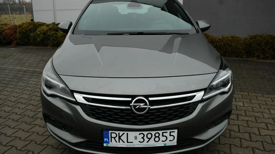 OPEL Astra -