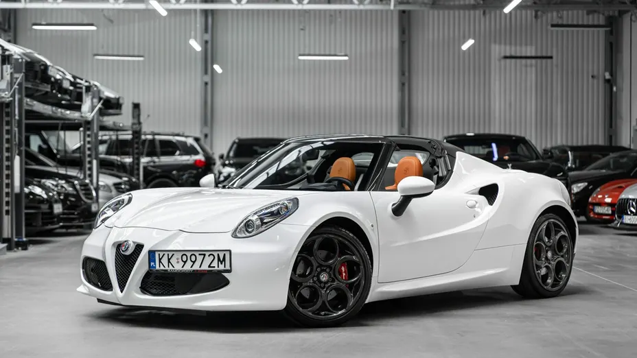 ALFA ROMEO 4C -
