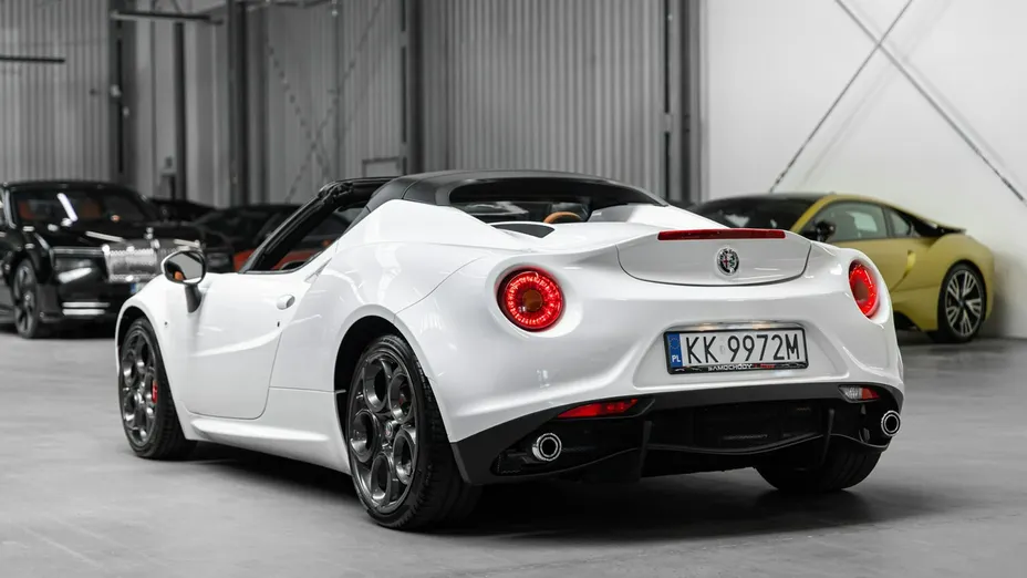ALFA ROMEO 4C -