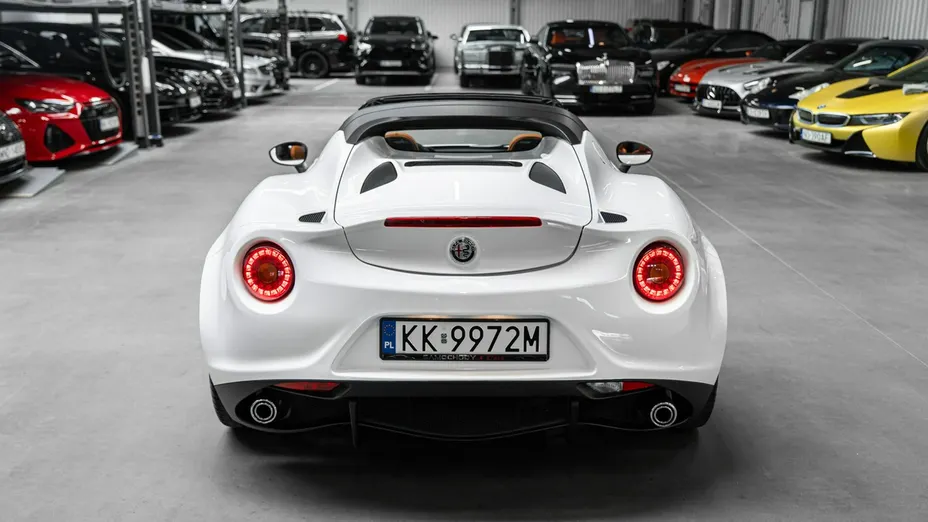 ALFA ROMEO 4C -