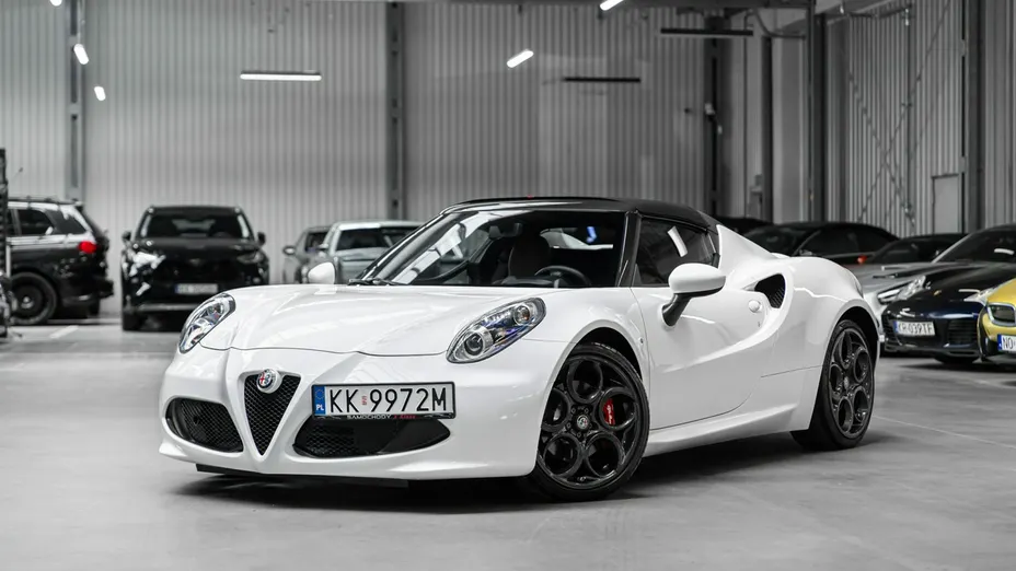 ALFA ROMEO 4C -