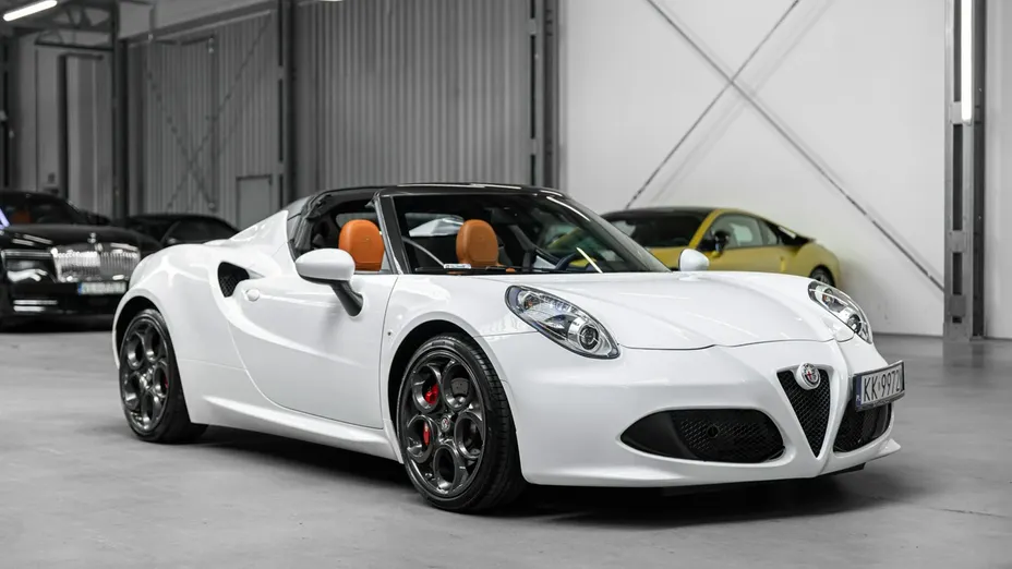 ALFA ROMEO 4C -