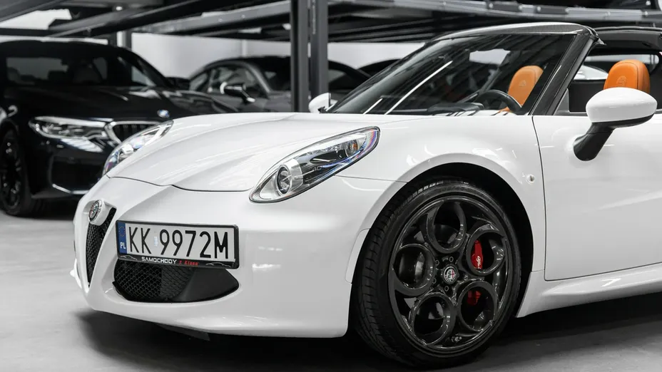ALFA ROMEO 4C -