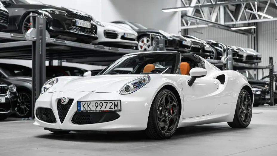 ALFA ROMEO 4C -
