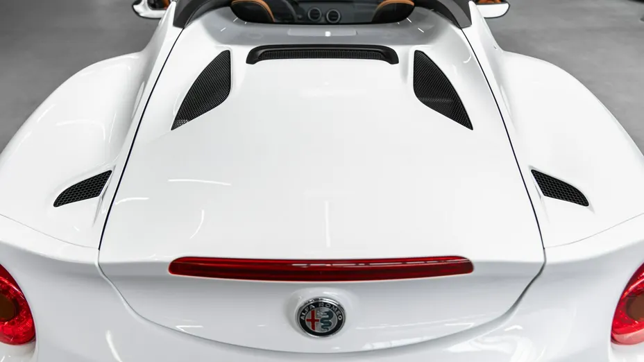 ALFA ROMEO 4C -