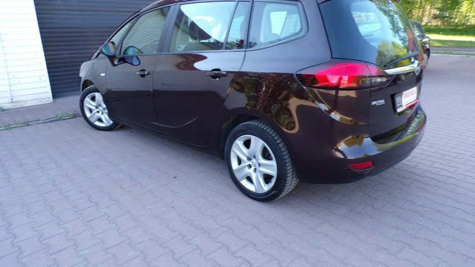 OPEL Zafira -
