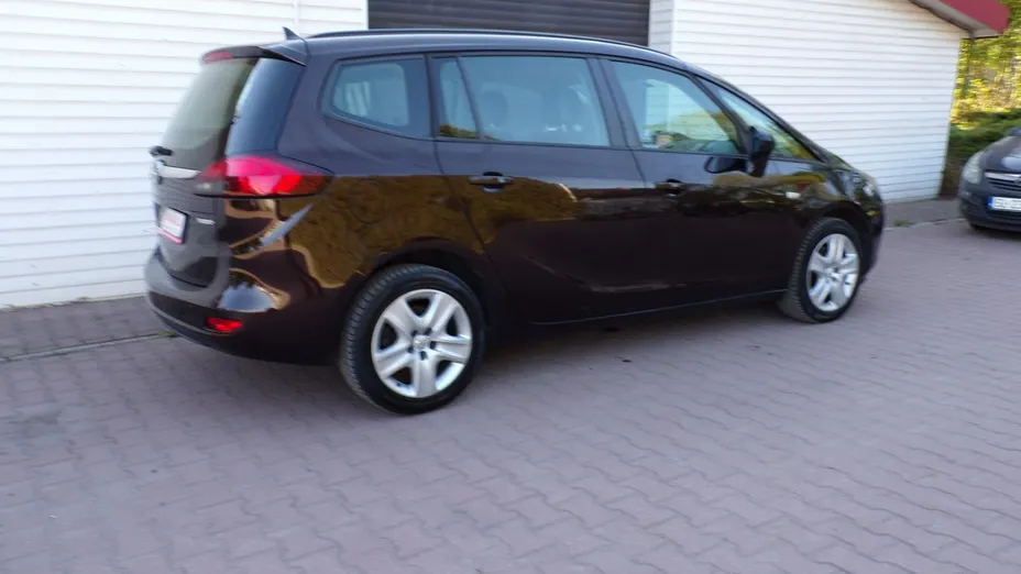 OPEL Zafira -
