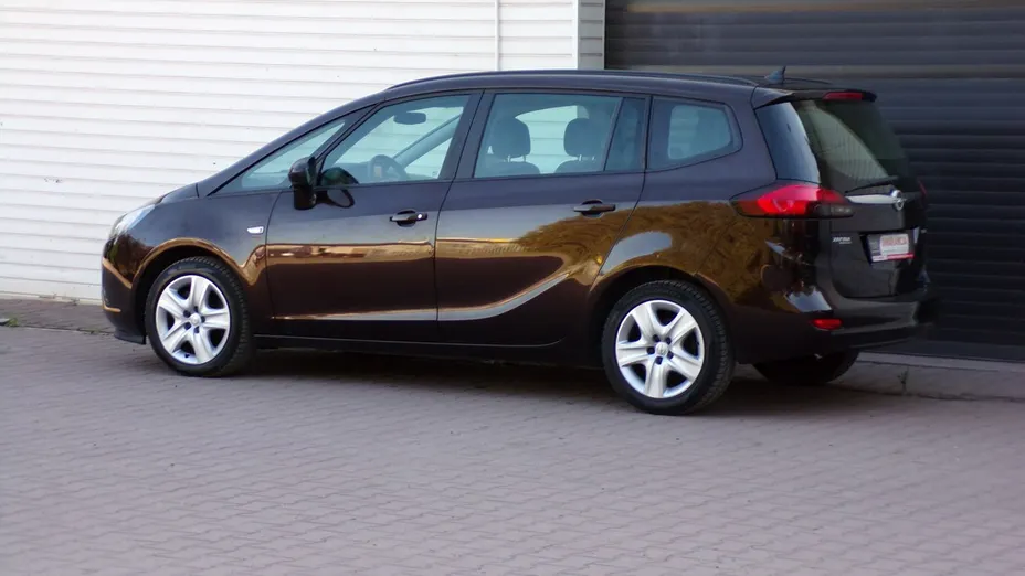 OPEL Zafira -