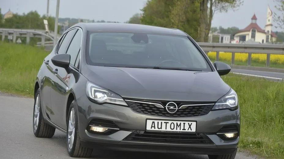 OPEL Astra -