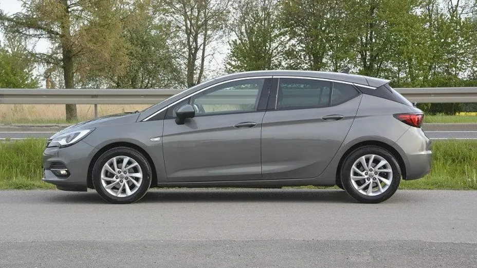 OPEL Astra -