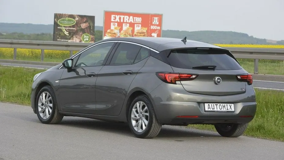 OPEL Astra -