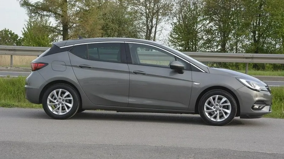 OPEL Astra -