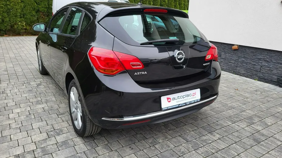 OPEL Astra -
