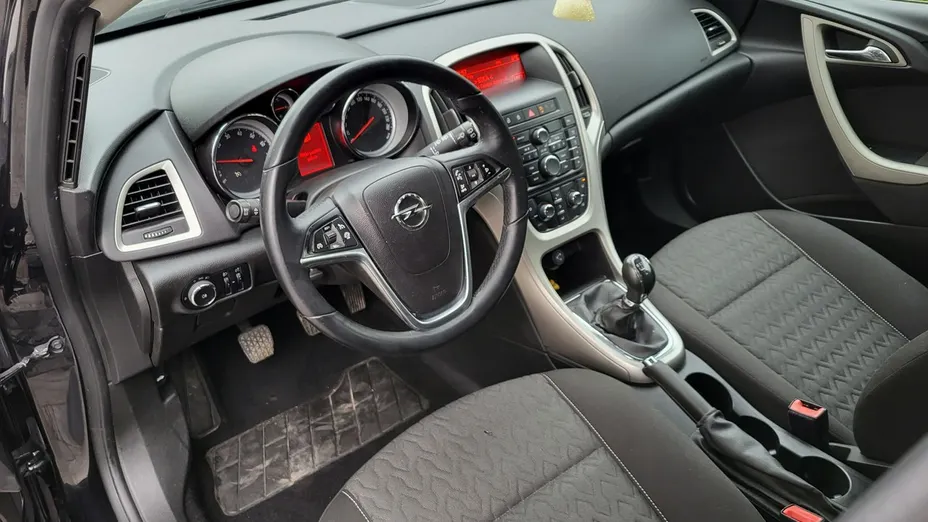 OPEL Astra -