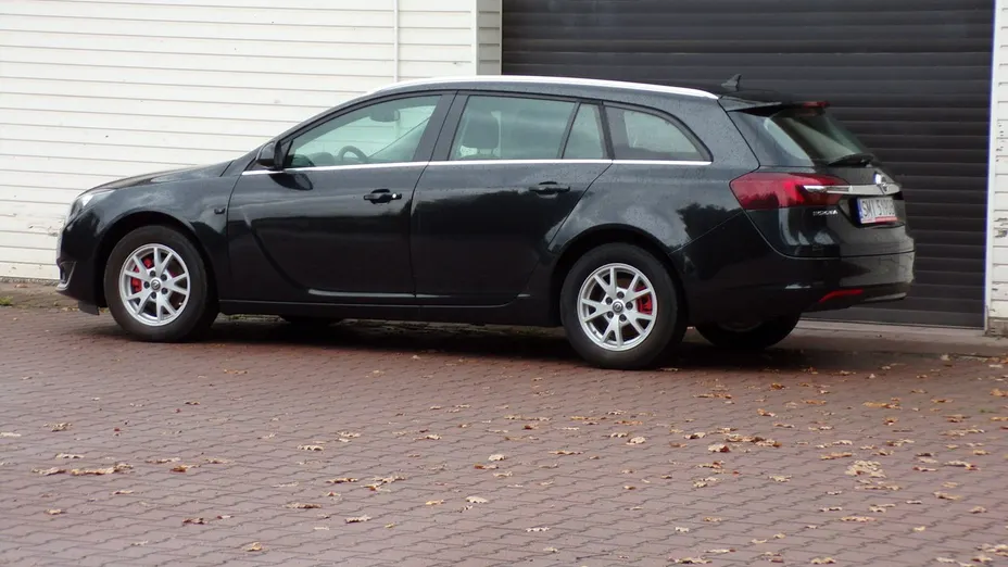OPEL Insignia -