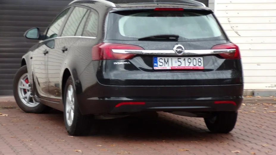 OPEL Insignia -