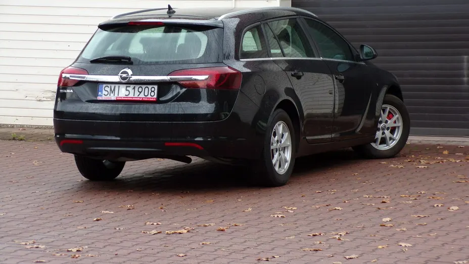 OPEL Insignia -