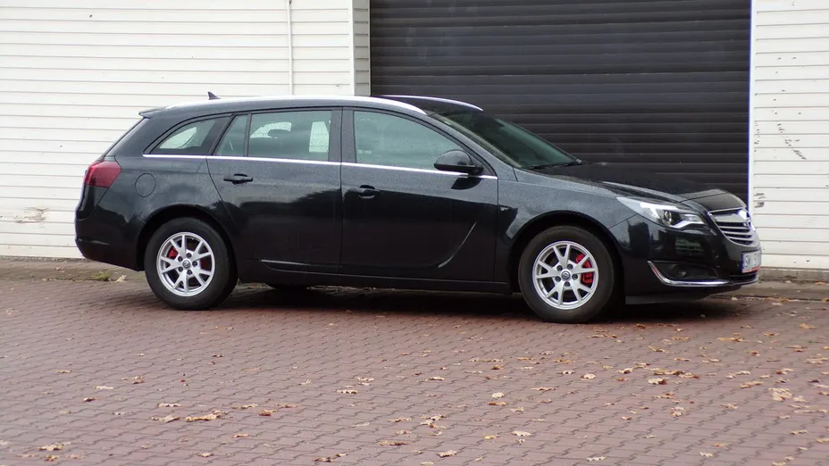 OPEL Insignia -