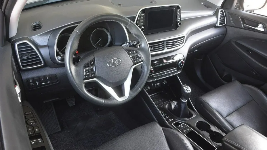 HYUNDAI Tucson -