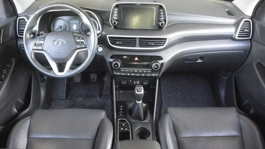 HYUNDAI Tucson -