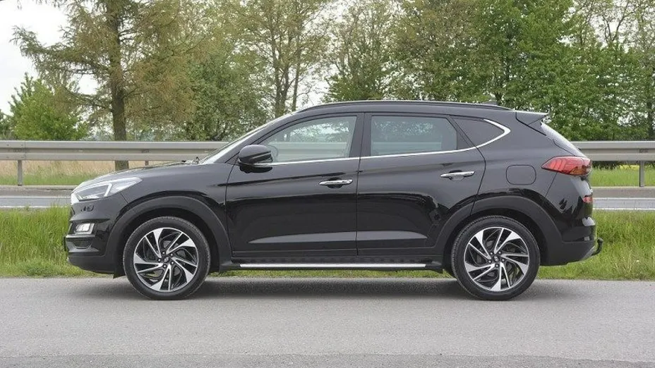 HYUNDAI Tucson -