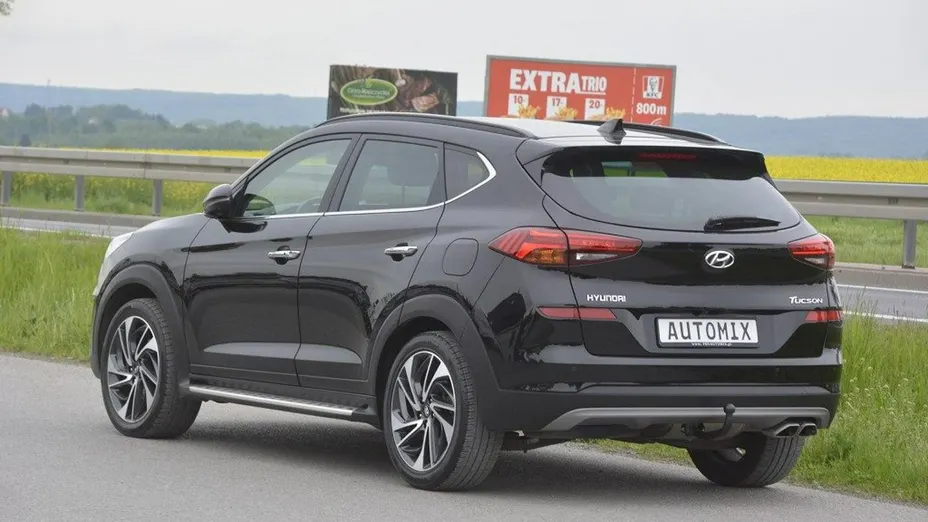 HYUNDAI Tucson -