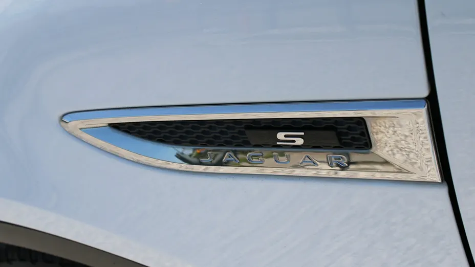 JAGUAR E-Pace -