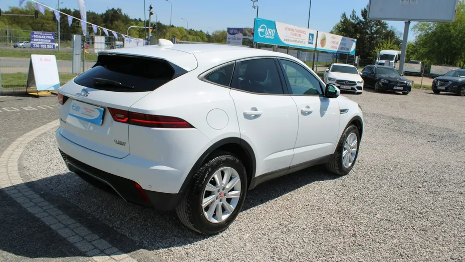 JAGUAR E-Pace -