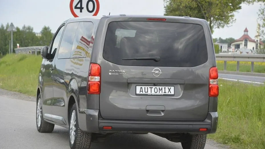 OPEL Zafira -