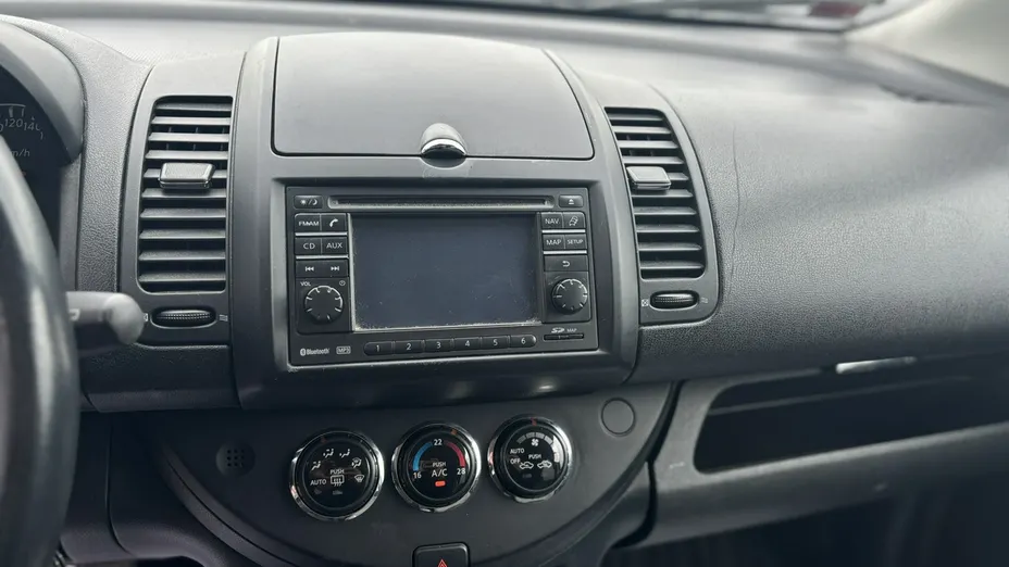 NISSAN Note -