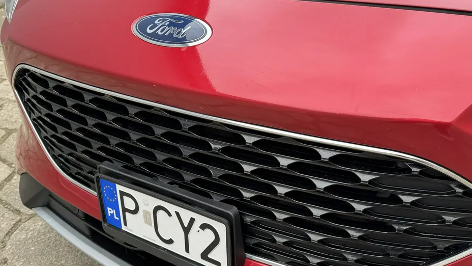 FORD Kuga -