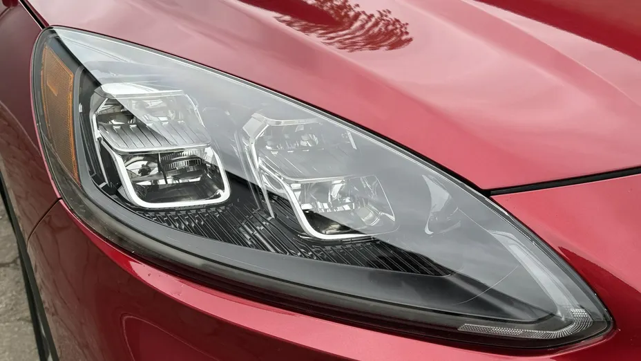 FORD Kuga -